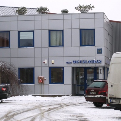 Recyklace pneumatik - drtící linka pneumatik pro litevskou firmu Metaloidas.