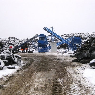 Tire recycling - shredding line for used tires