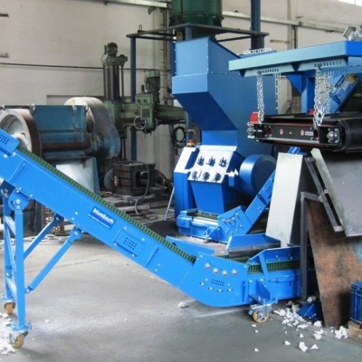 Recycling plant for used auto seats