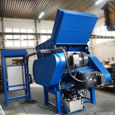 Single shaft shredder S1/350 1500 90 kW